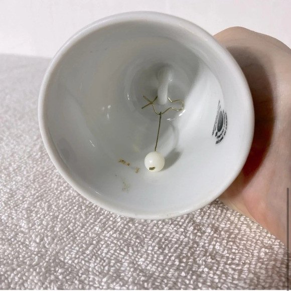 Vintage White Red Sarnia Ceramic Souvenir Bell - Picture 6 of 10